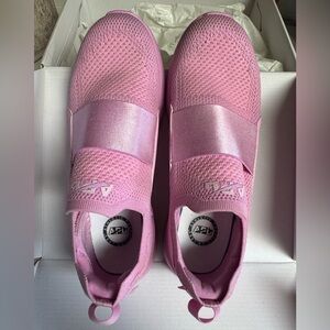 APL Techloom Bliss size 8.5 pink breast cancer awareness slip ons